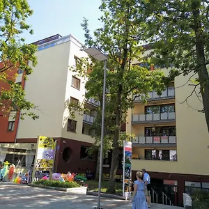 https://apartament-rodzinny-200m-do-morza-kolobrzeg.kolobrzeghotels.com